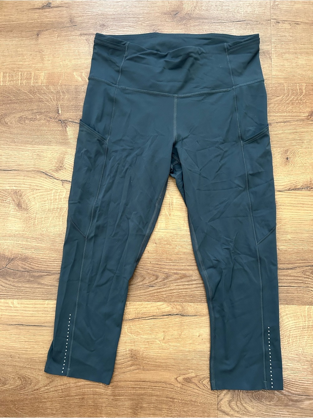 lululemon athletica Gray 3/4 Length Leggings
